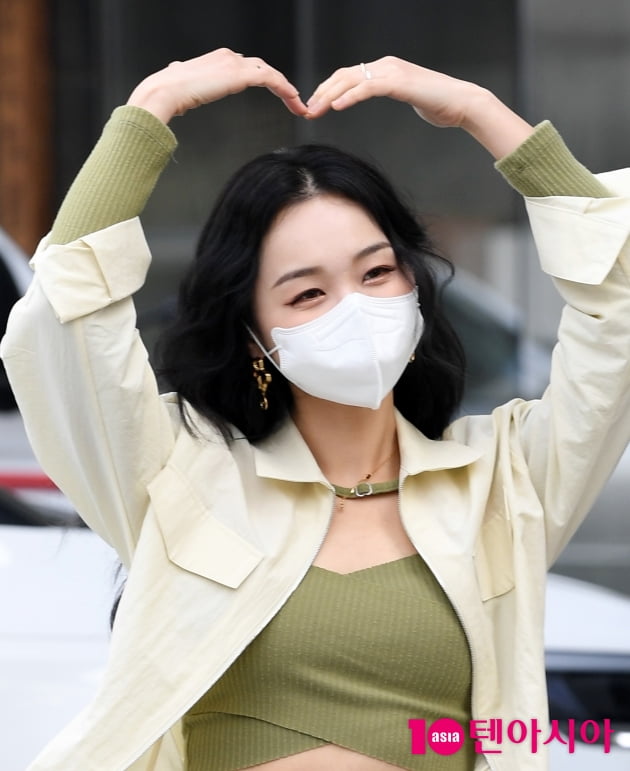 [TEN 포토] 신유미 '남다른 스타일'