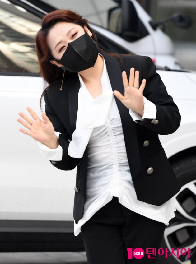 [TEN 포토] 윤성 '충격적인 깜찍함'