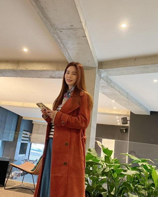 "맞는 옷 없어져"…'임신' 박시은, 볼록 D라인에 ♥진태현 옷장에 눈길→선물에 감동[TEN★]