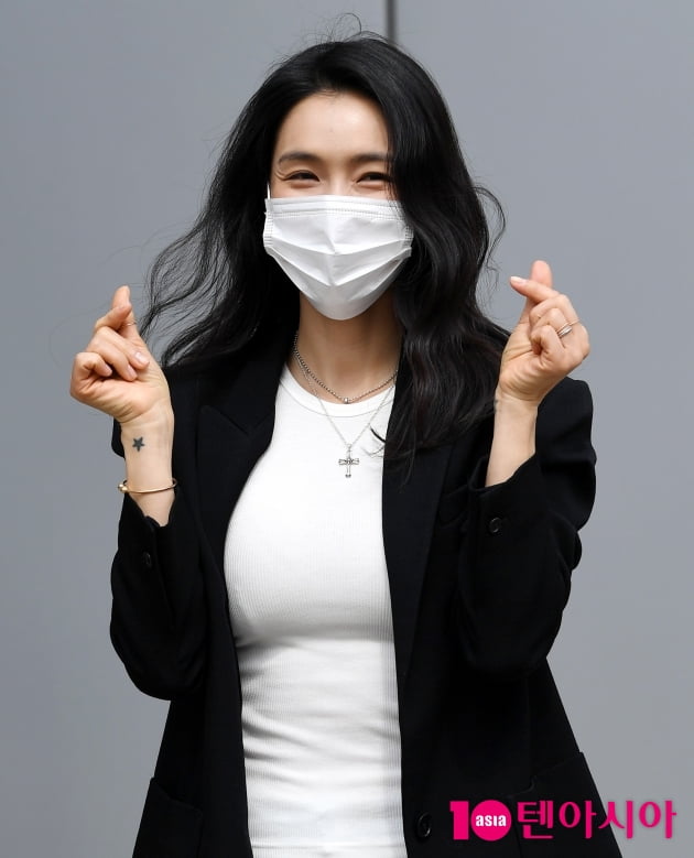 [TEN 포토] 가희 '아름다운 쪼꼬미 하트'
