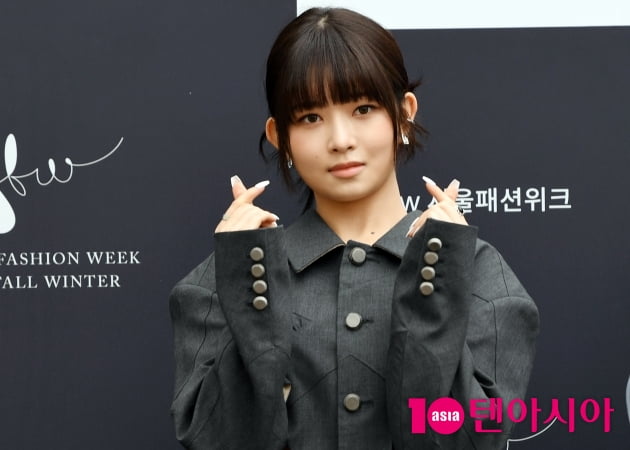 [TEN 포토] 아이브 레이 '러블리한 하트'