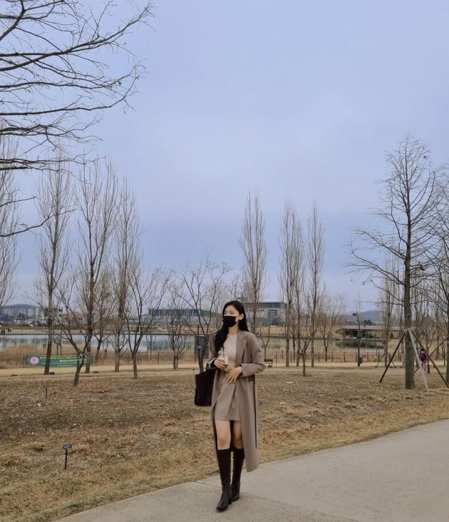 '재혼 준비' 이다은♥윤남기, 틈만 나면 데이트…야외식물원에서 모델 피지컬 [TEN★]