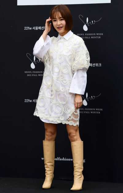 [TEN 포토] 박새암 '단아한 시스루'