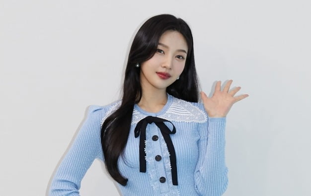 레드벨벳 조이 "'Feel My Rhythm' 뮤비, 클래식+키치해…계속 보고싶어질 것"