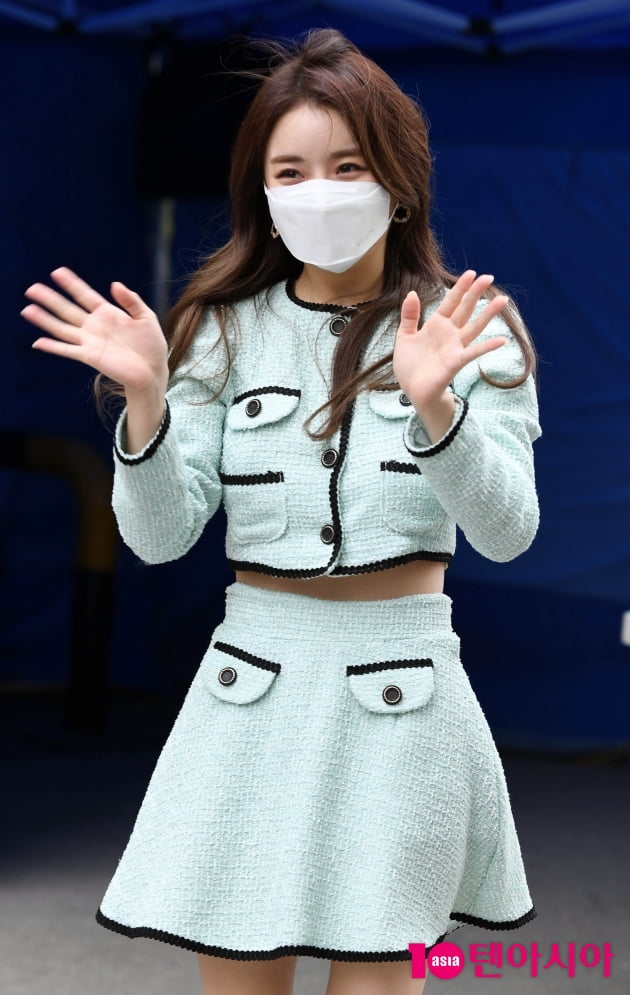[TEN 포토] 설화윤 '한줌 허리'