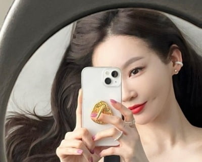 강민경, 우아→청순…'백설 공주'도 울고 갈 자태 [TEN★]