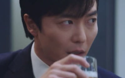[종합] 김재욱, '가짜 기억상실' 연기 위해 '음주가무'…뺑소니범은 이시언('크레이지 러브')