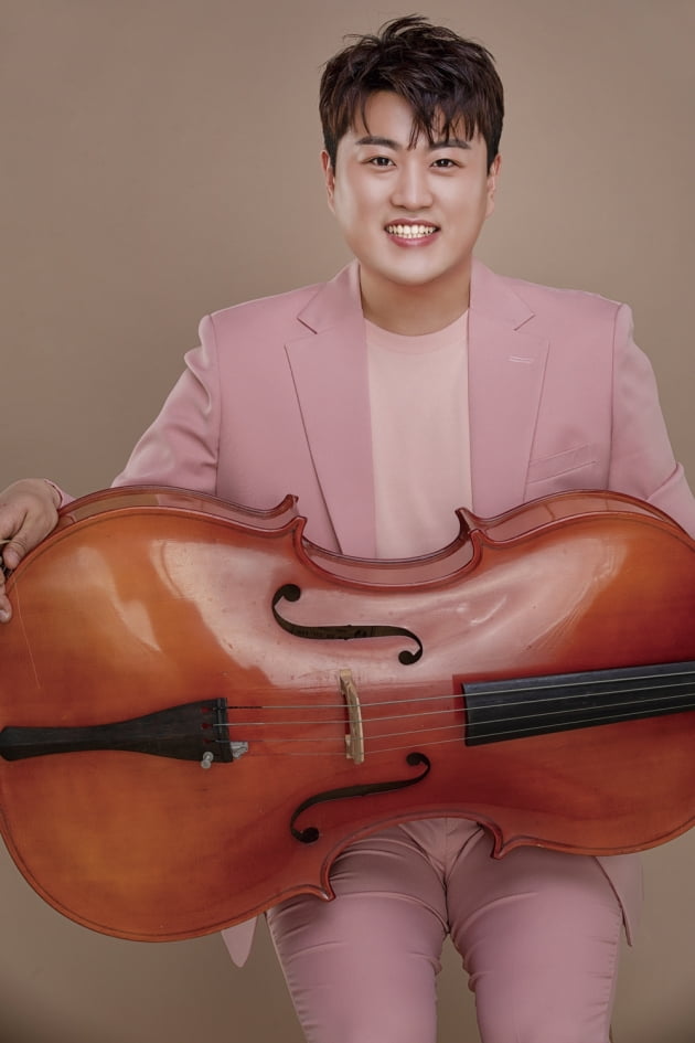 김호중, 모델 활동 중인 브랜드에 제안해 취약계층에 홍삼 기부