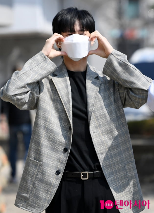 [TEN 포토] 하이라이트 양요섭 '저절로 힐링되는 얼굴'