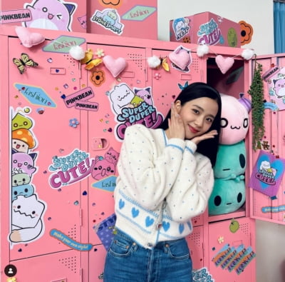 블랙핑크 지수, 핑크를 사랑하는 공주...러블리한 꽃받침[TEN★]