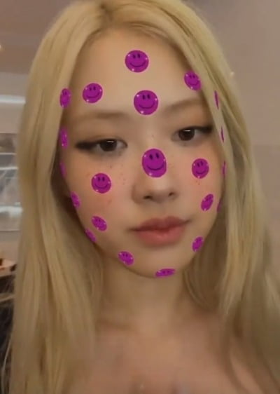 블랙핑크 로제, 주근깨 덕지덕지 생겨도 예쁘네…'시선 강탈' 여신美 [TEN★]