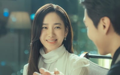 박주미, 재벌가 사모님 되나…♥부배와 애틋 손키스 ('결사곡3')
