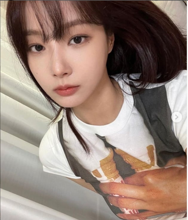 모모랜드 출신 연우, 못 본 사이 더 예뻐졌네…걸그룹 동료들 '♥' [TEN★]