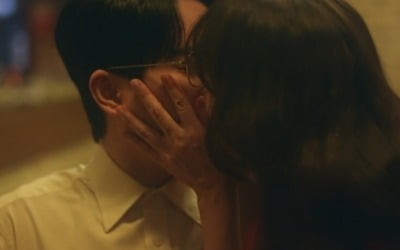 '기상청 사람들' 정운선, ♥문태유에 '직진 키스+고백'…"나도 좋아해요"