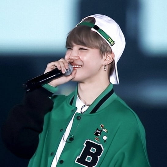 방탄소년단 지민, 웃을때 '눈웃음이 예쁜' 애교장인 아이돌 1위 선정