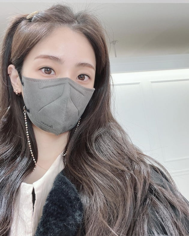 '문희준♥' 소율, "점점 배가 무겁군" 외투에 가려진 D라인 [TEN★]