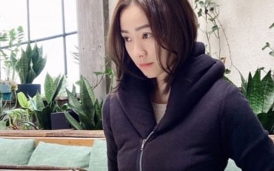 '권상우♥' 손태영, "Homework" 무슨 공부를 이렇게 열심히 하나 "어디다 시선 둘지" [TEN★]