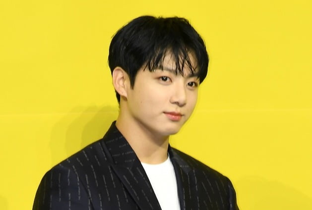 방탄소년단 정국, 美서 코로나19 확진 후 근황…"별거 아닙니다"[TEN★]