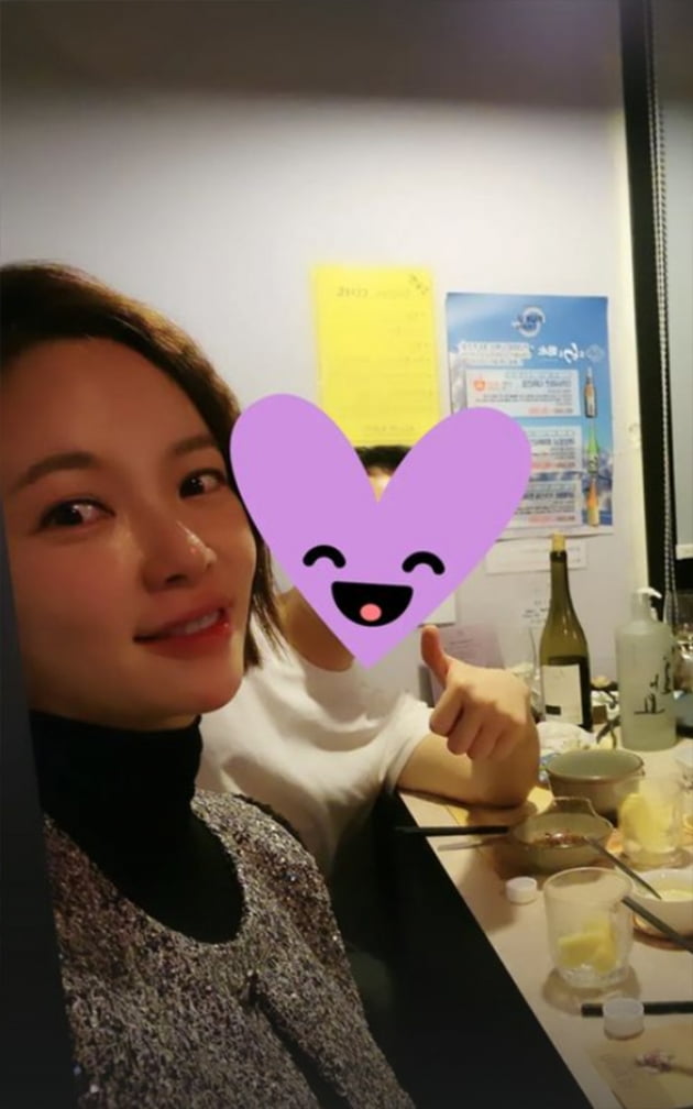 '이영돈♥' 황정음, 출산 2주 만에 즐거운 음주…봉인해제 '볼 발그레' [TEN★]