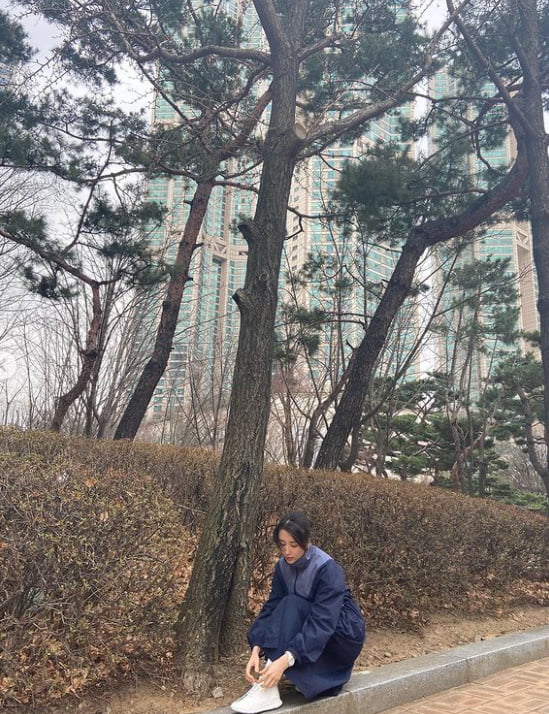 박하선, 아파트 단지에서 패션쇼?…출근길 애슬레저룩 '찰떡' [TEN★]