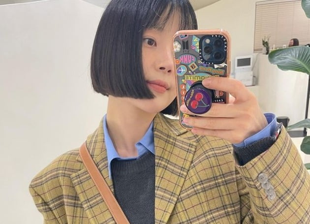 '검사♥' 한지혜, 복덩이 딸 없이 혼자 셀카…375만원 명품 C사 가방 '포인트'[TEN★]