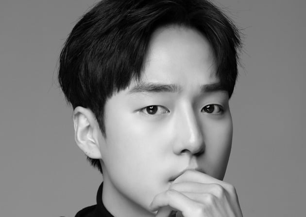 양세종, 새 프로필 공개…시크→풋풋한 비주얼 '군백기 안 느껴지네'