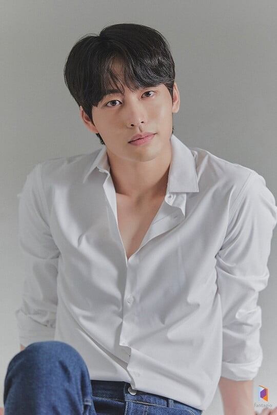 (사진=판타지오)