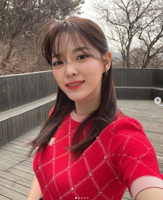 (사진=김세정 SNS)