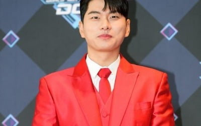 [단독] 이이경, '뮤지컬스타' 새 MC 발탁…예비 뮤지컬스타 멘토로 활약