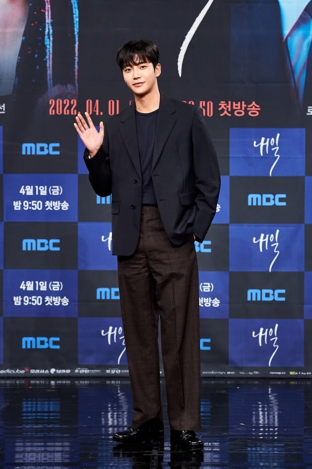 '내일' 로운./사진제공=MBC