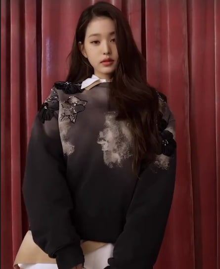 장원영, 19살 맞나?…고혹美 뿜어낸 현직 아이돌 [TEN★]