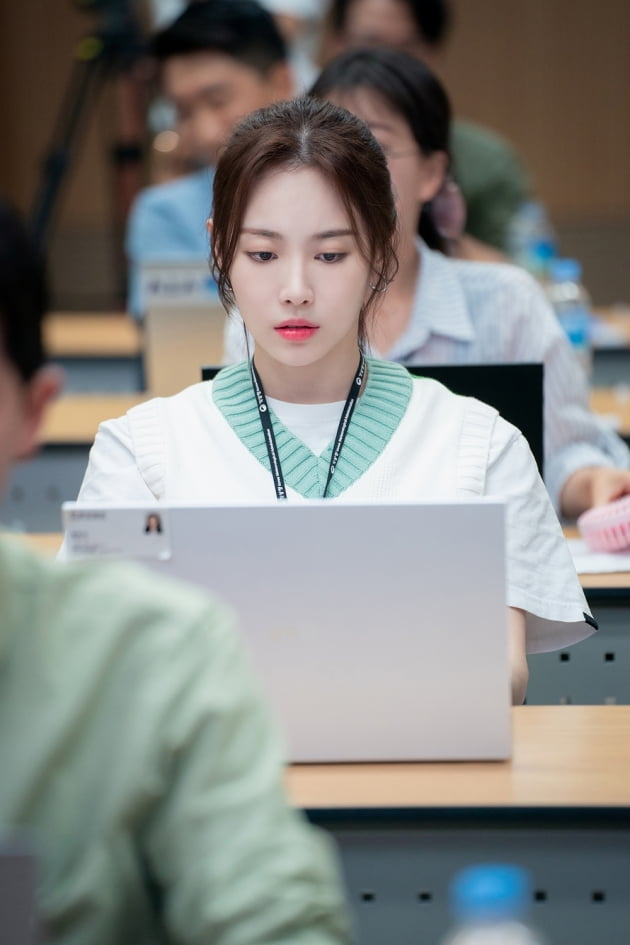 유라 /사진제공=앤피오엔터테인먼트, SLL