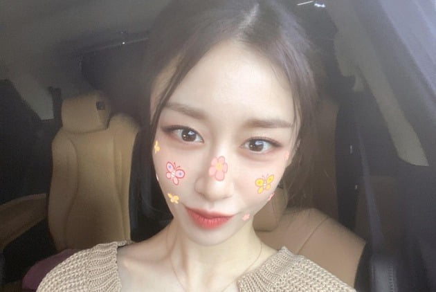 '황재균♥' 티아라 지연, 얼굴에 꽃이 활짝…예비 신부의 눈부신 미소[TEN★]