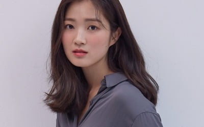 '불도저에 탄 소녀' 김혜윤 "침 뱉고 싶었는데…애드리브 못 살려 후회 돼" [인터뷰②]