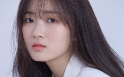 [TEN인터뷰] '불도저에 탄 소녀' 김혜윤 "112분 '분노 연기', 화 못 내는 제겐 너무 벅찼죠"