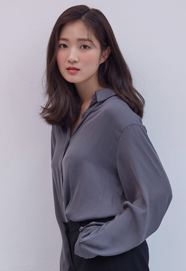 [TEN인터뷰] '불도저에 탄 소녀' 김혜윤 "112분 '분노 연기', 화 못 내는 제겐 너무 벅찼죠"