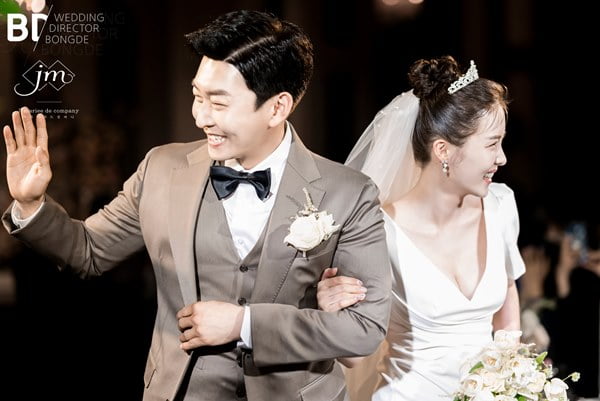 연제욱 /사진제공=해피메리드컴퍼니, 웨딩디렉터봉드, 원규소울그라피, 스튜디오원, 마인모리, 웨딩미, 에이바이봄, 스플렌디노, 엘리에나호텔, 제이미브라이드, 닉스플로스