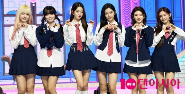 [TEN 포토] 아이브 '이쁘게 봐주세요'