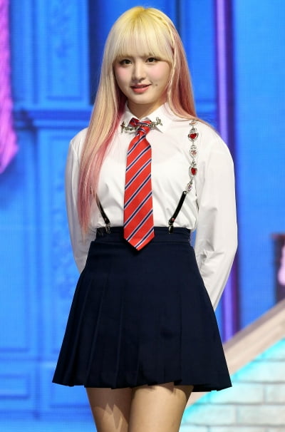 [TEN 포토] 아이브 리즈 '눈부신 골드 헤어'