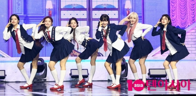 [종합] '큐피드'로 변신한 아이브, '러브 다이브'로 글로벌 다이브 향해 ♥ 