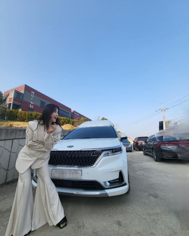 "나의 애마"…'한의사♥' 장영란, 자차 자랑하다 옷에 먼지 다 묻겠네 [TEN★]