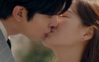 [종합] 안효섭, ♥김세정에 반지 건네며 청혼 "헤어지기 싫으니 그만 결혼하자" ('사내맞선')