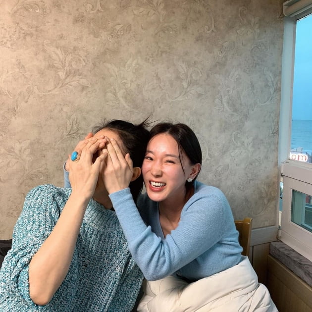 "완행" 이지혜♥문재완, 남이 사준 식사라서 더 행복한 부부 "찐행복으로 충전"[TEN★]