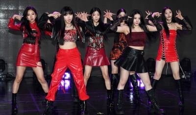 [TEN 포토] 퍼플키스 '중독성 강한 맴맴'