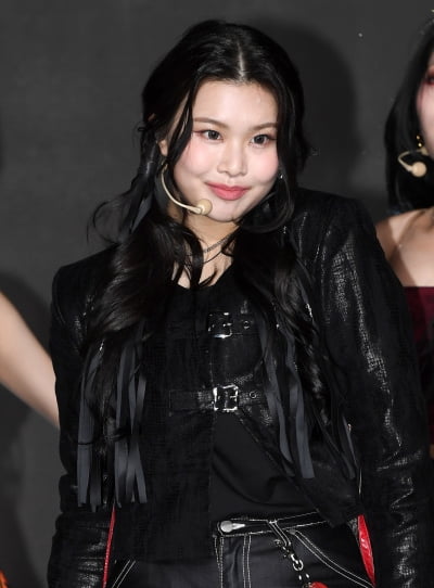 [TEN 포토] 퍼플키스 수안 '시크한 블랙'