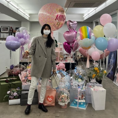 신민아, '♥김우빈'한테 어떤 선물 받았을까?...생일 축하 감사[TEN★]