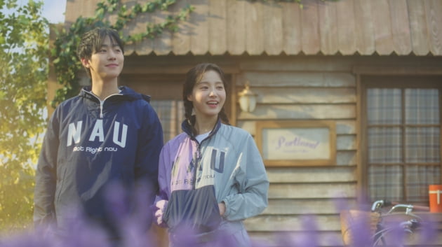 안효섭, 연우 /사진제공=나우