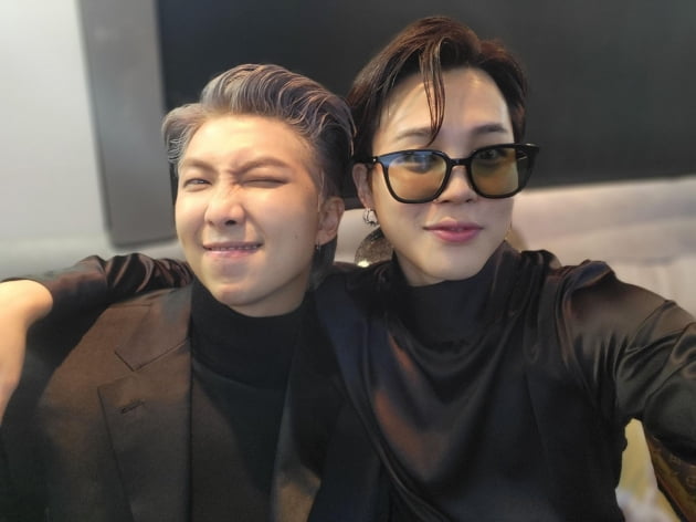 방탄소년단 지민, 그래미 셀럽들 사이에 빛난 평점심과 아우라