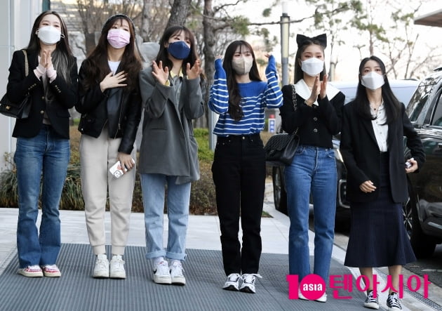 [TEN 포토] 오마이걸 '정오의 희망곡 왔어요'