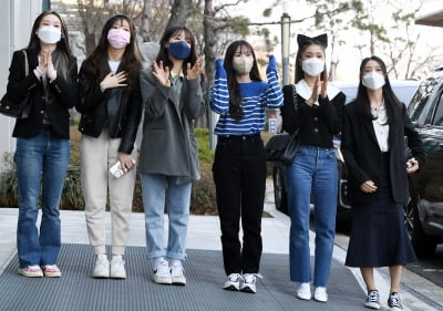 [TEN 포토] 오마이걸 '정오의 희망곡 왔어요'